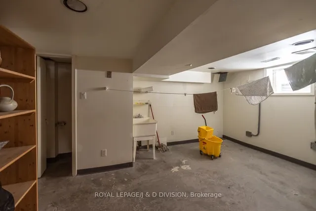 Additional image 34 of 187 Crawford St