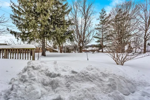 Additional image 21 of 962 Glasgow St