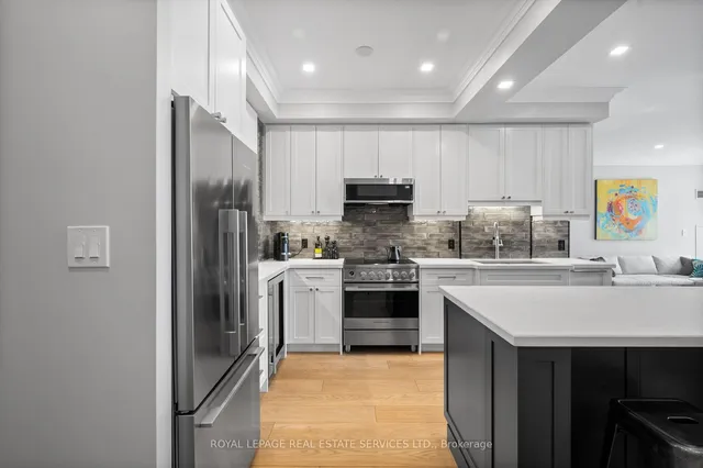 Additional image 2 of 25 Earlington Ave Unit #422