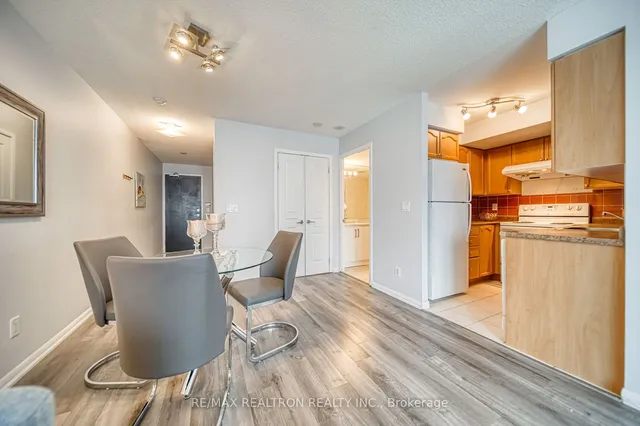 Additional image 22 of 18 Yonge St Unit 3109