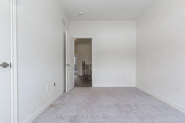 Additional image 35 of 35 Mountain Heights Pl