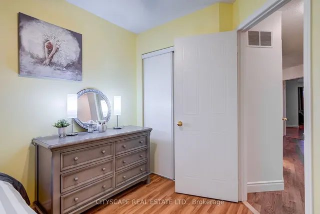 Additional image 19 of 102 Richwood Cres