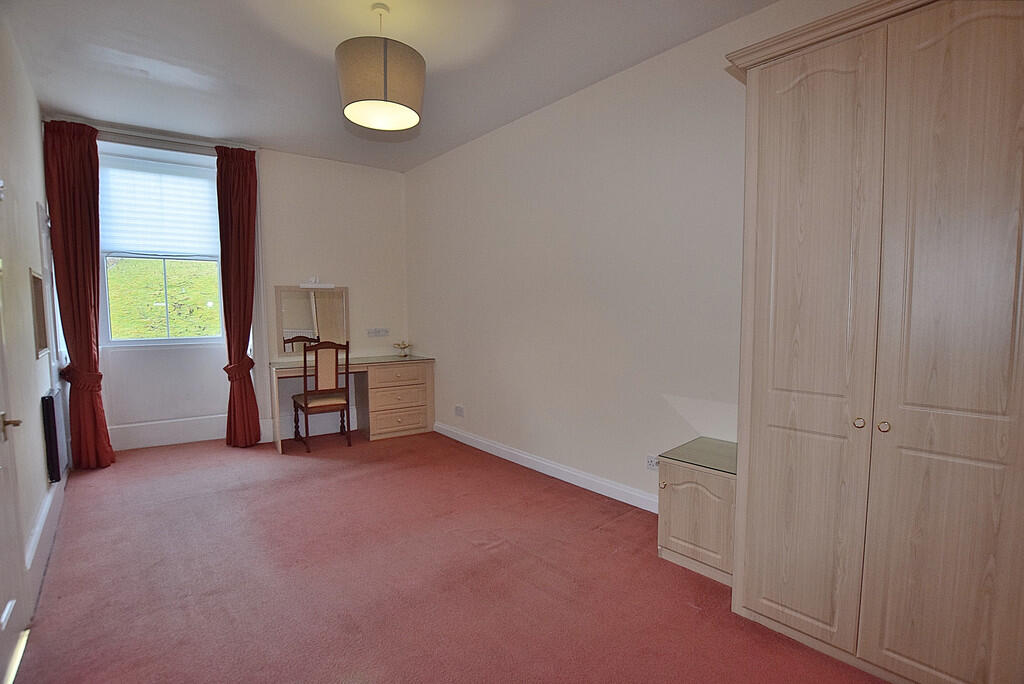 Additional image 11 of Reeth