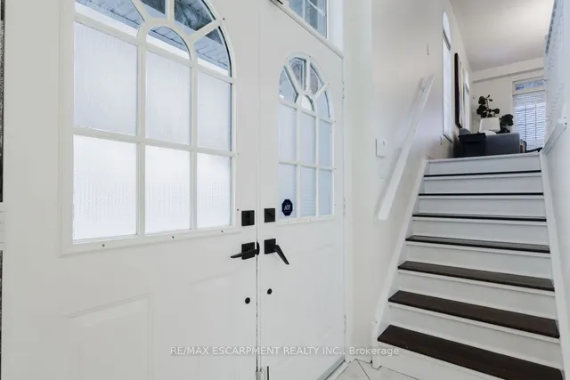 Additional image 5 of 6538 Opera Glass Cres