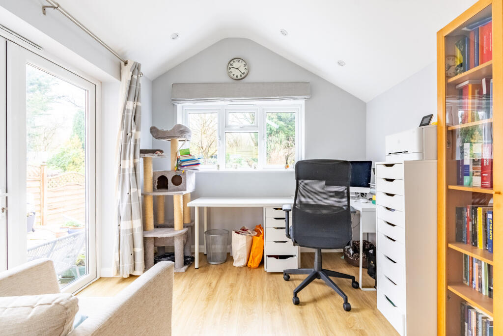 Additional image 9 of Holly Walk, Harpenden, Hertfordshire, AL5