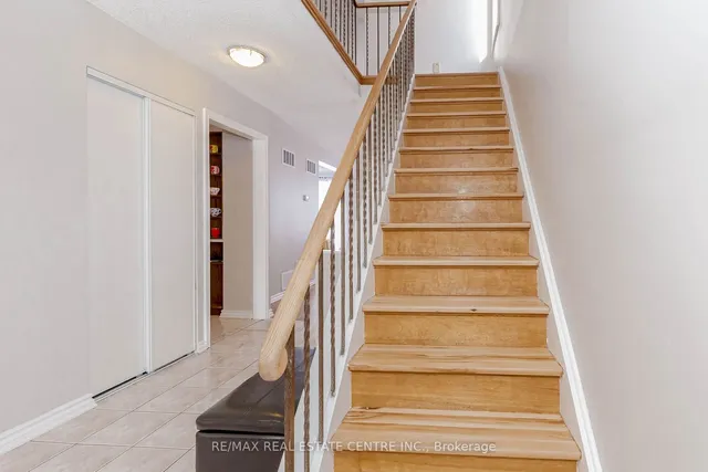 Additional image 25 of 4155 Dursley Cres