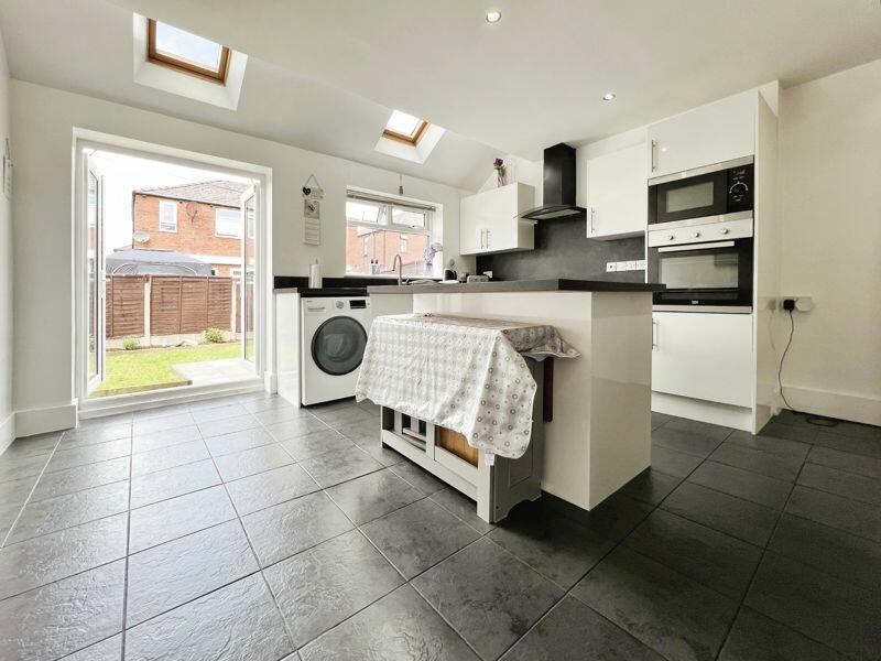 Additional image 5 of Kingston Avenue, Tonge Park