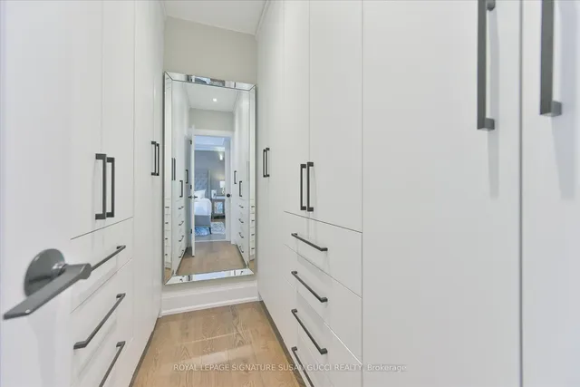 Additional image 23 of 39 Amsterdam Ave