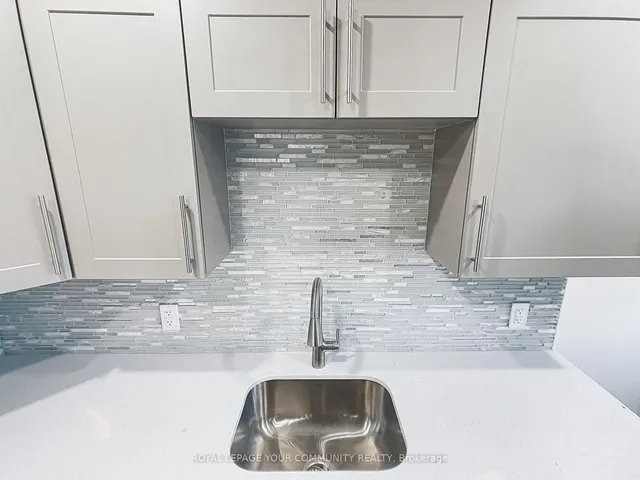 Additional image 10 of 1623 Keele St