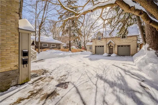 Additional image 39 of 33 Roland St