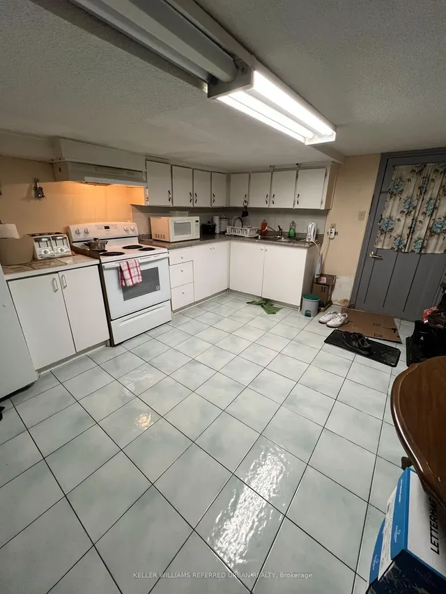 Additional image 14 of 225 Rosemount Ave