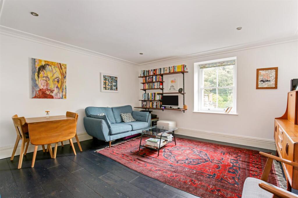 Additional image 11 of Overlooking the wonderful Hill Road, Clevedon