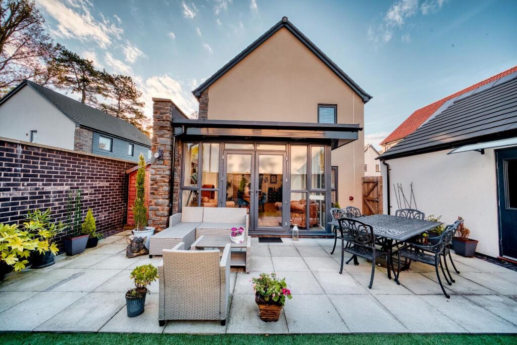 Additional image 21 of Executive four bedroom home on highly popular Court de Wyck development in Claverham