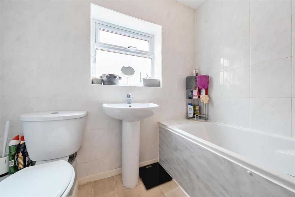 Additional image 6 of Thatcham Court, Yeovil