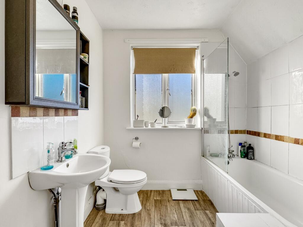 Additional image 11 of Button End, Harston