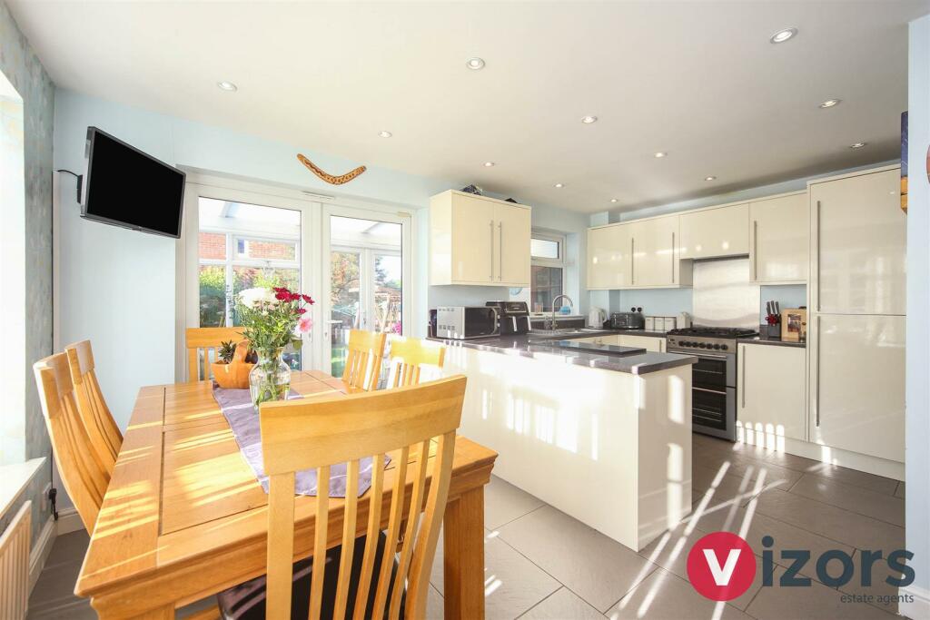 Additional image 2 of Hollyberry Close, Winyates Green, Redditch
