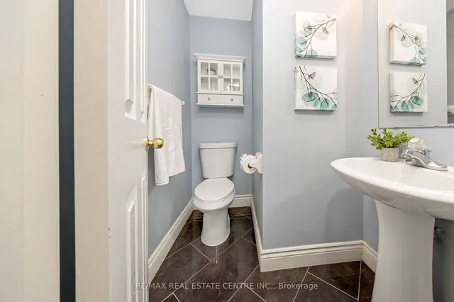 Additional image 18 of 468 Trudeau Dr