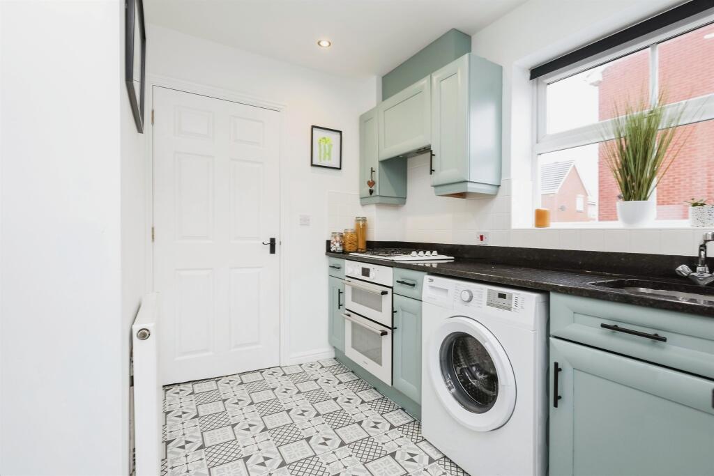 Additional image 3 of Hawksworth Crescent, Chelmsley Wood, Birmingham