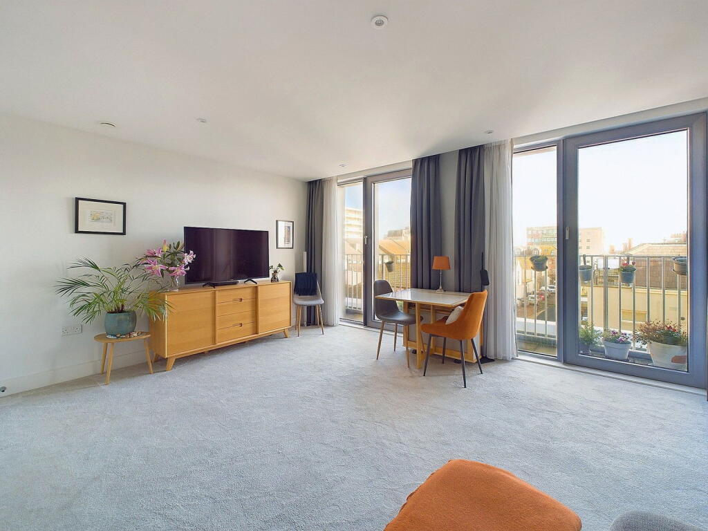 Additional image 5 of Bayside Apartments, 62 Brighton Road, Worthing BN11 2FL