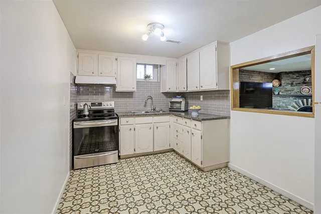 Additional image 18 of 15 Fulwell Cres