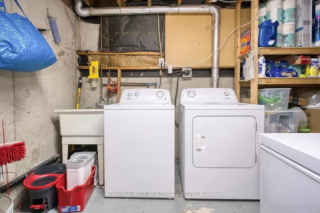 Additional image 31 of 45 Hansen Rd Unit 22