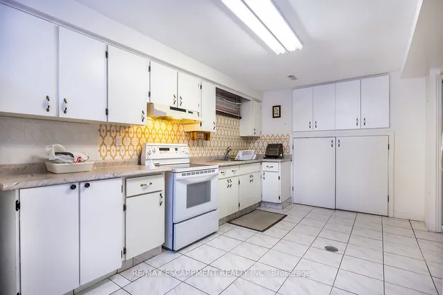 Additional image 36 of 3635 Kingston Rd