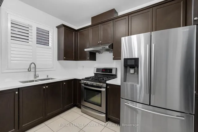 Additional image 16 of 28 DRUMMONDVILLE Dr