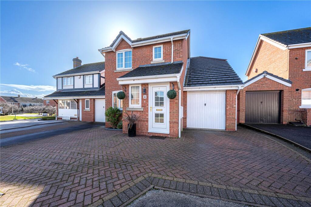 Copeland Close, Warton, Tamworth, Warwickshire, B79