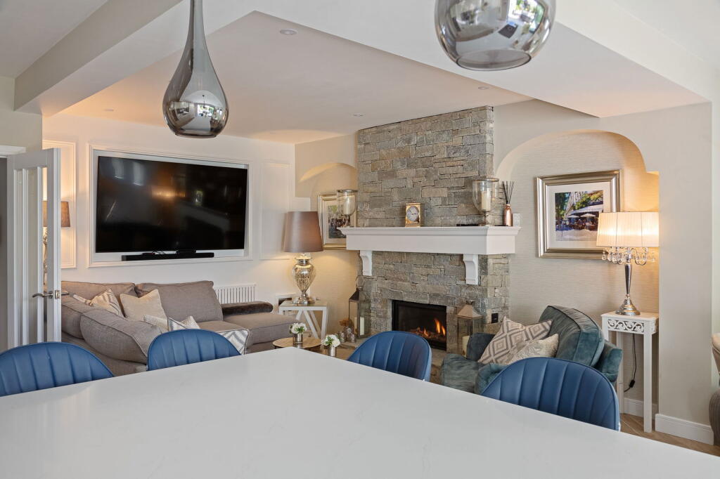 Additional image 7 of Hayes Chase, West Wickham, BR4