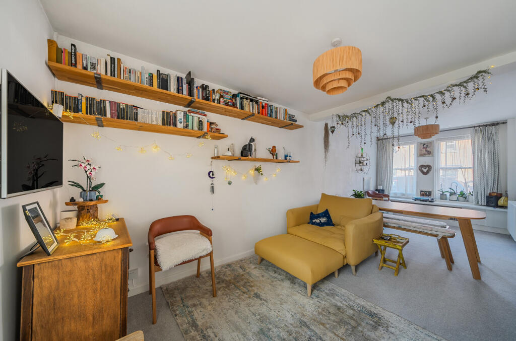 Additional image 2 of Northload Street, Glastonbury, BA6