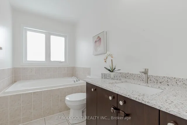 Additional image 28 of 66 Crumlin Cres