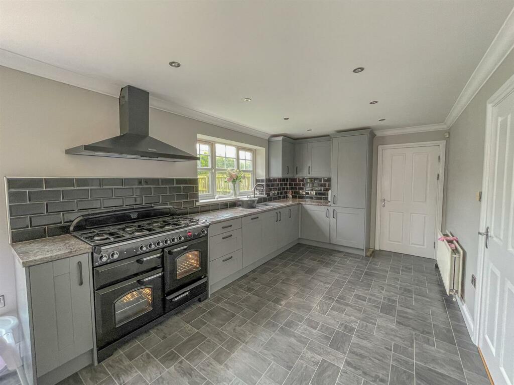 Additional image 3 of 8 The Paddock, Sunniside