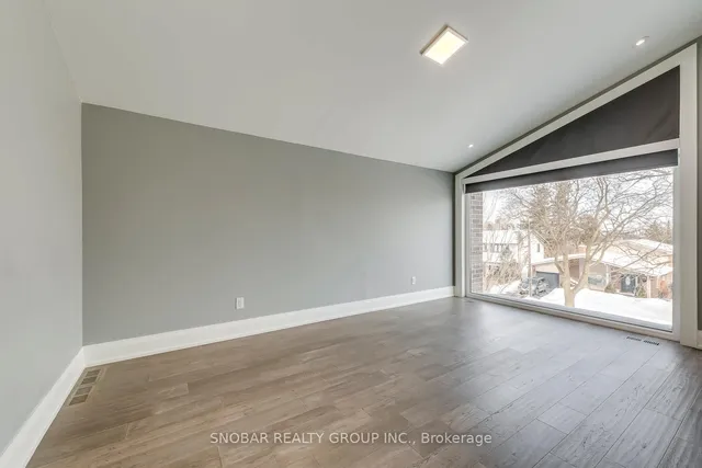 Additional image 30 of 106 Freemont Ave