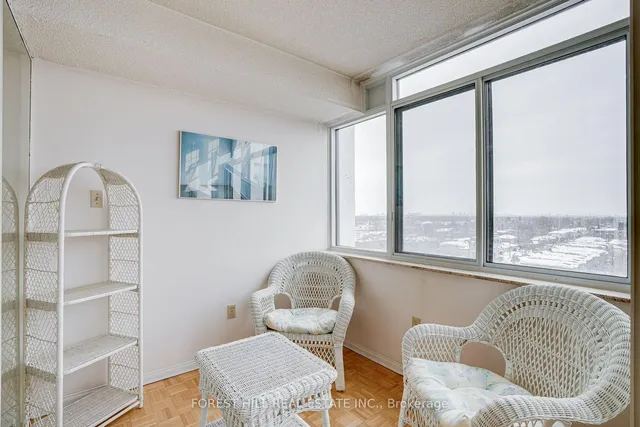 Additional image 13 of 3000 Bathurst St Unit 904