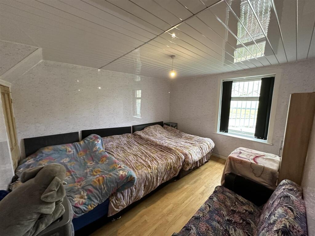 Additional image 12 of Selborne Grove, Keighley