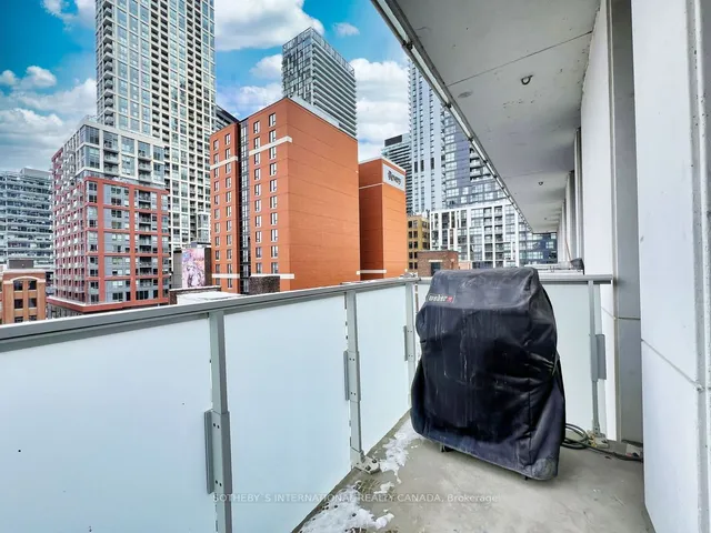 Additional image 17 of 11 Charlotte St Unit 606