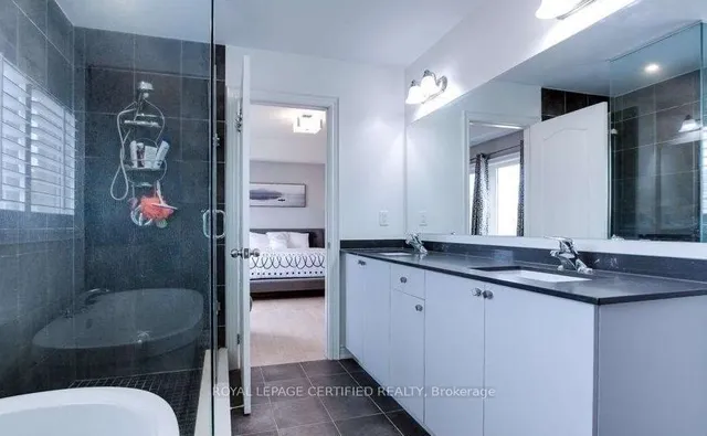 Additional image 27 of 3 Lower Thames Dr