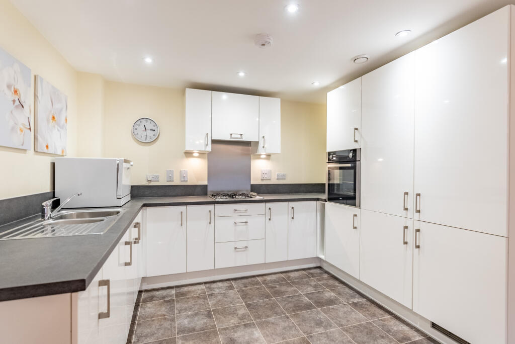 Additional image 4 of Wordsworth Close, Kings Park, St. Albans, Hertfordshire, AL3