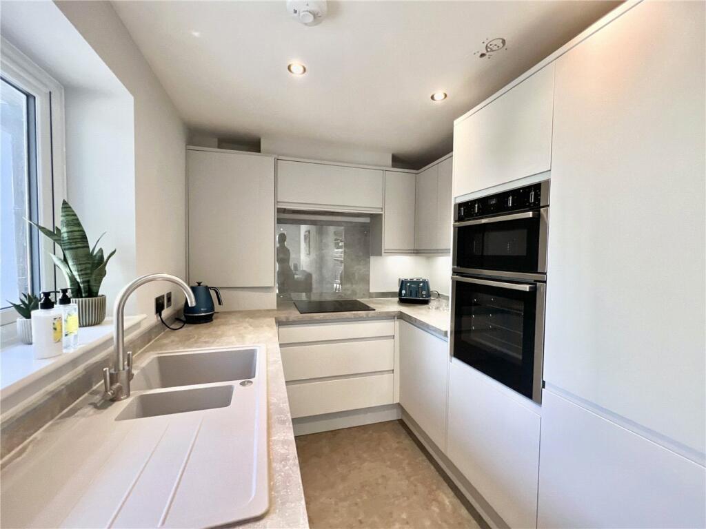 Additional image 4 of Delhi Close, Lower Parkstone, Poole, Dorset, BH14