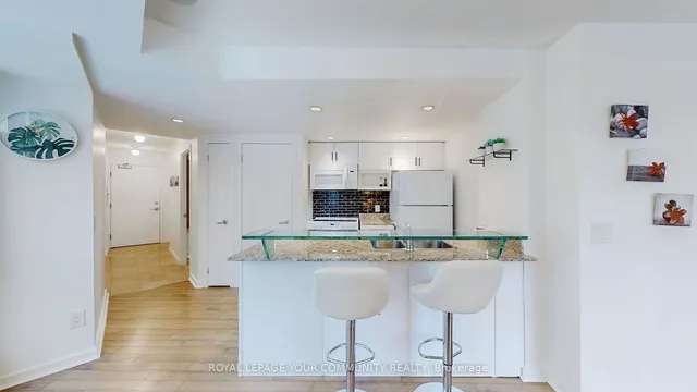 Additional image 6 of 208 Queens Quay Unit 1813