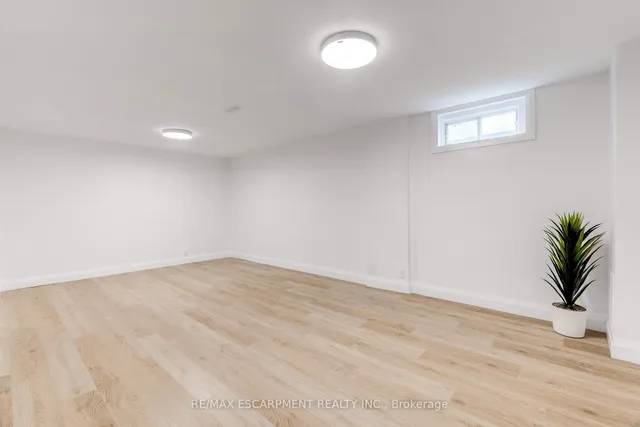 Additional image 35 of 1275 Maple Crossing Blvd Unit 12