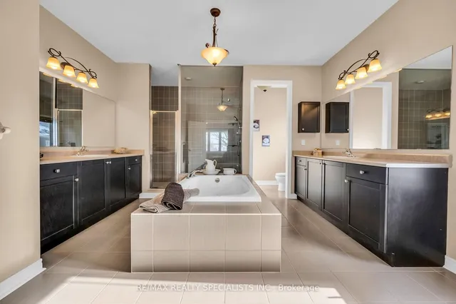 Additional image 28 of 142 Lloyd Sanderson Dr