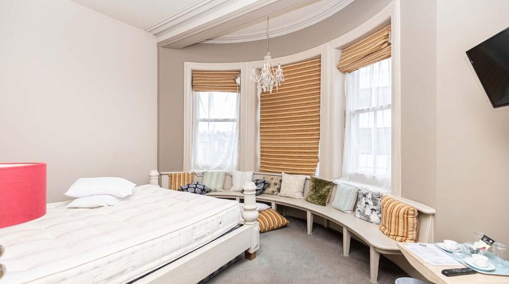 Additional image 12 of The Ox, Commercial Road, Poole, Dorset, BH14