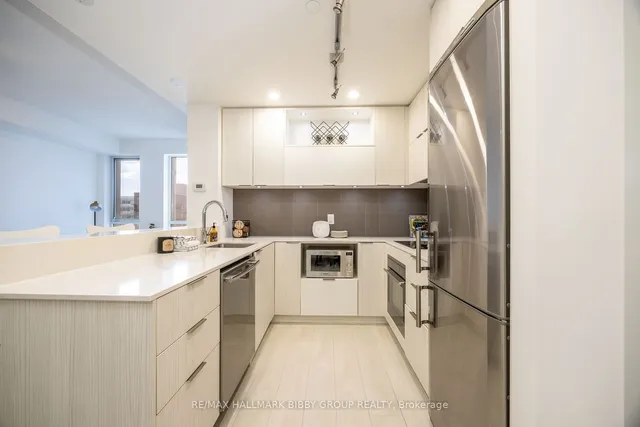 Additional image 13 of 170 Sumach St Unit 807