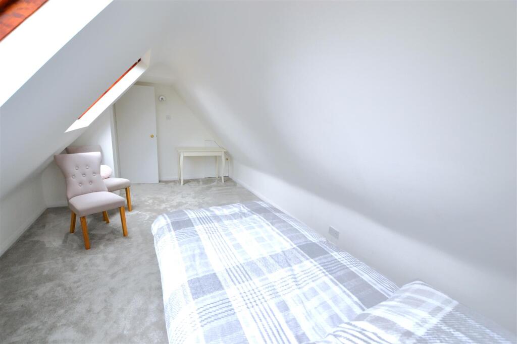 Additional image 46 of Woodside Green, Will Hill, Essendon