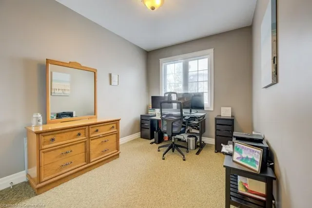 Additional image 27 of 76 Woolwich St Unit 2