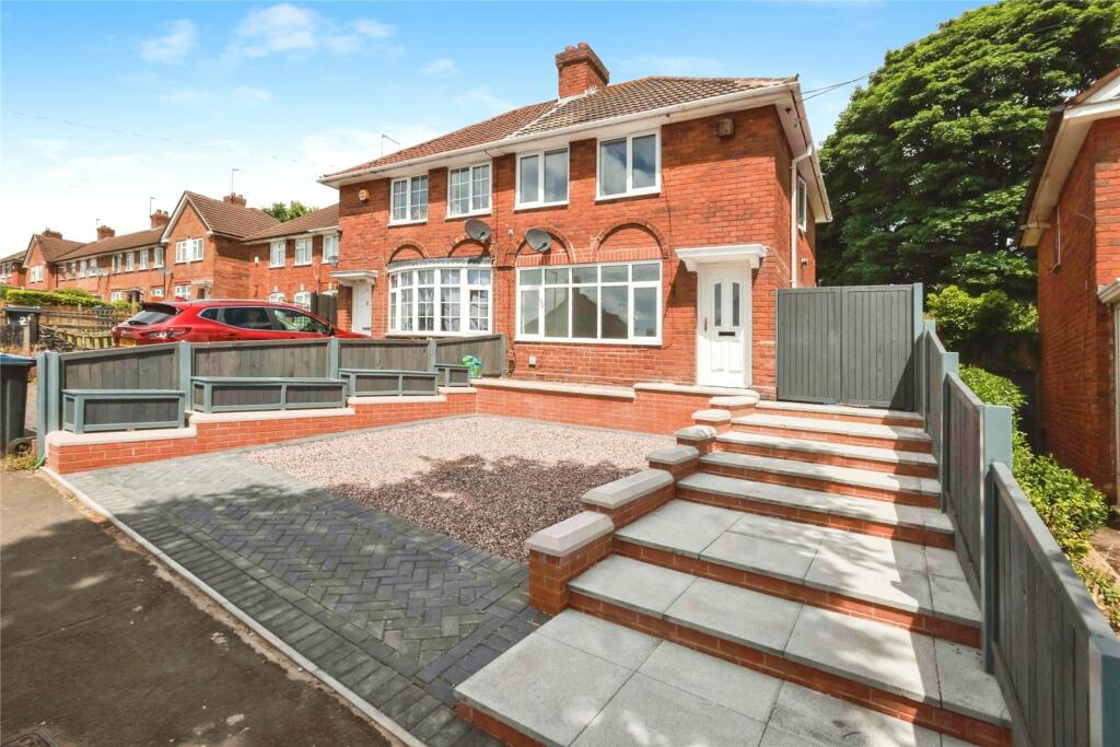 Kingsland Road, Kingstanding, Birmingham, B44