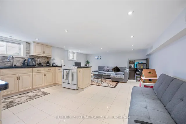 Additional image 29 of 63 Burnaby Blvd