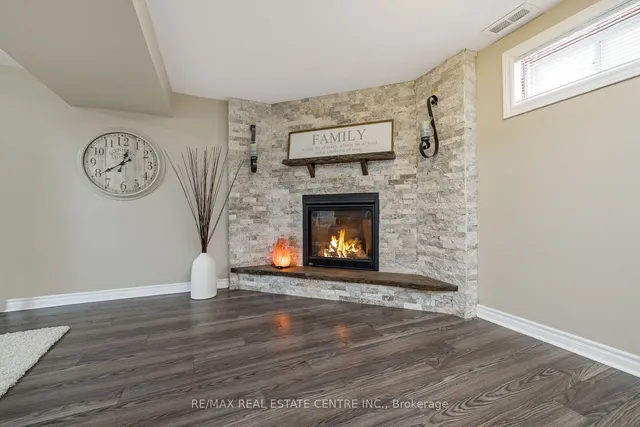 Additional image 37 of 244 Bousfield Cres