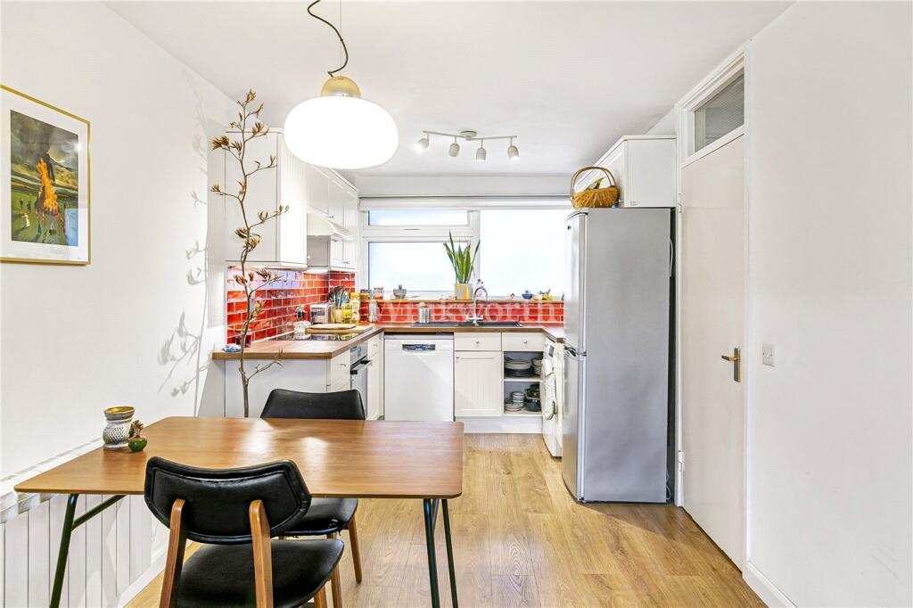 Additional image 7 of Chislet Close, Beckenham, BR3